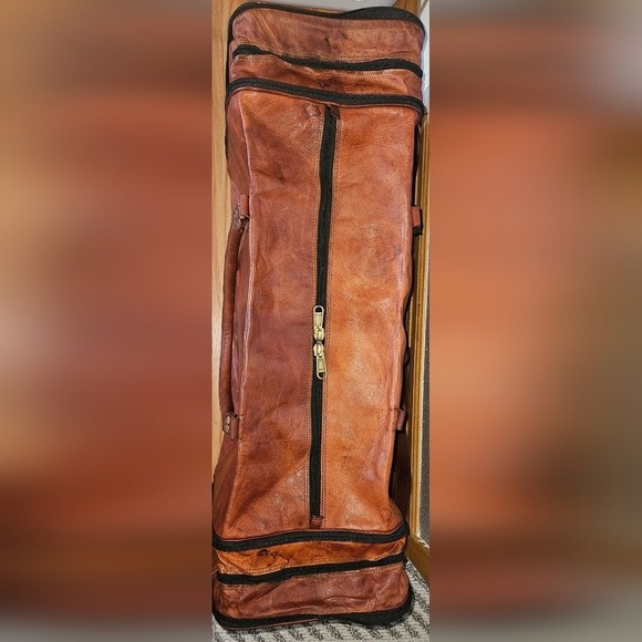 FOR @charlenesgolden ONLY - Genuine Leather Duffel Bag Weekender - Picture 4 of 9